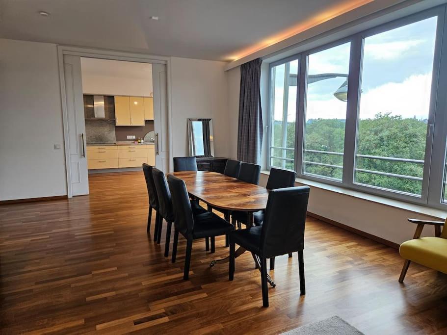 164 M2 Flat With Underground Parking In Lux City Luxembourg