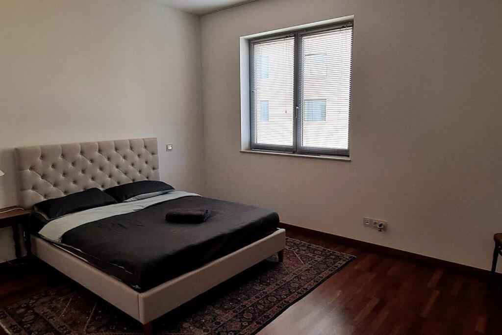 164 M2 Flat With Underground Parking In Lux City * Luxemburg